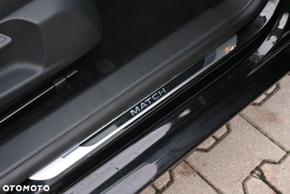 Volkswagen Golf 2.0 TDI DPF MATCH - 31