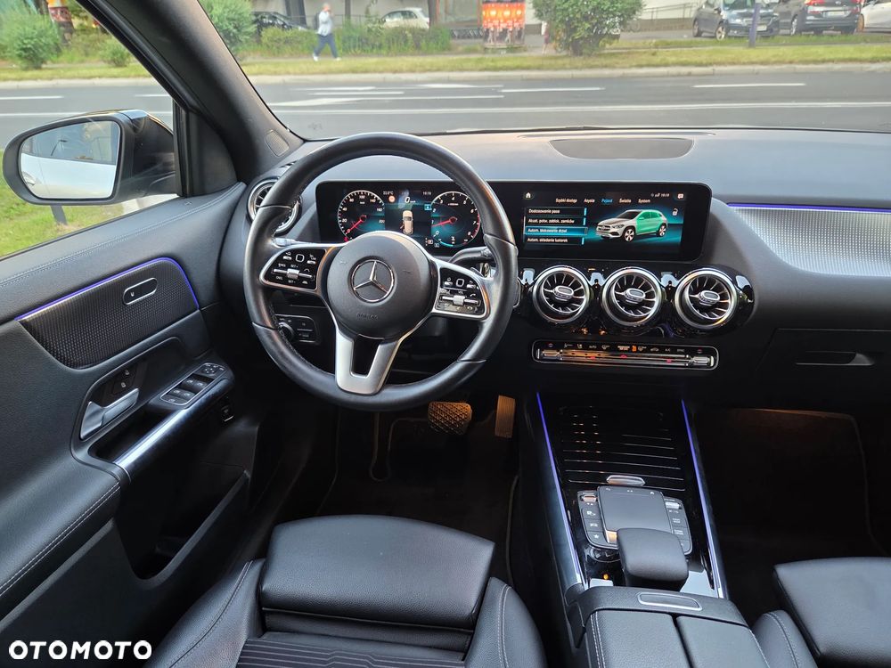 Mercedes-Benz GLA 250 4-Matic AMG Line - 8