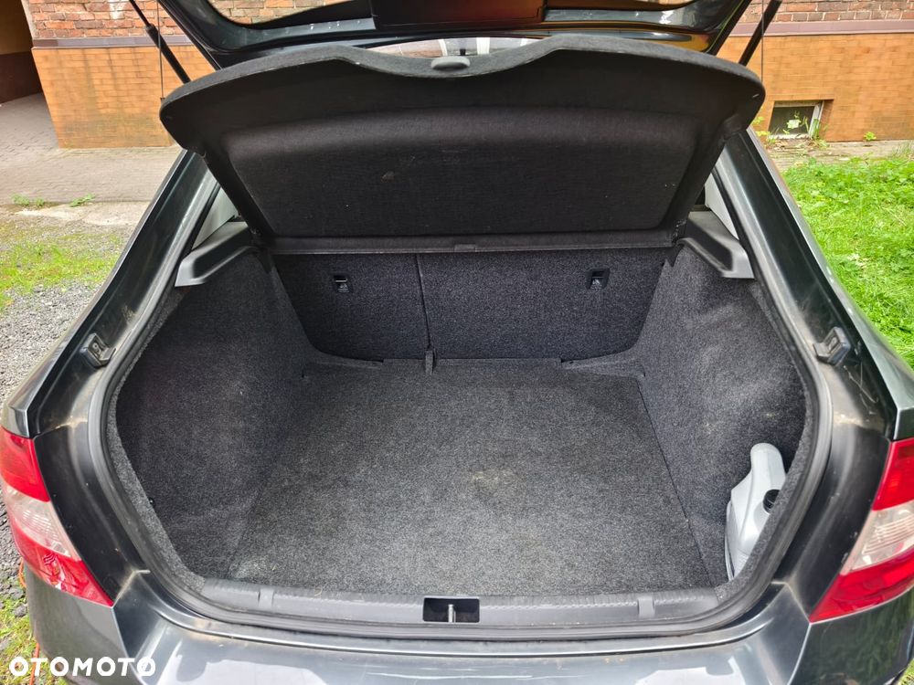 Skoda RAPID 1.2 TSI Edition - 9