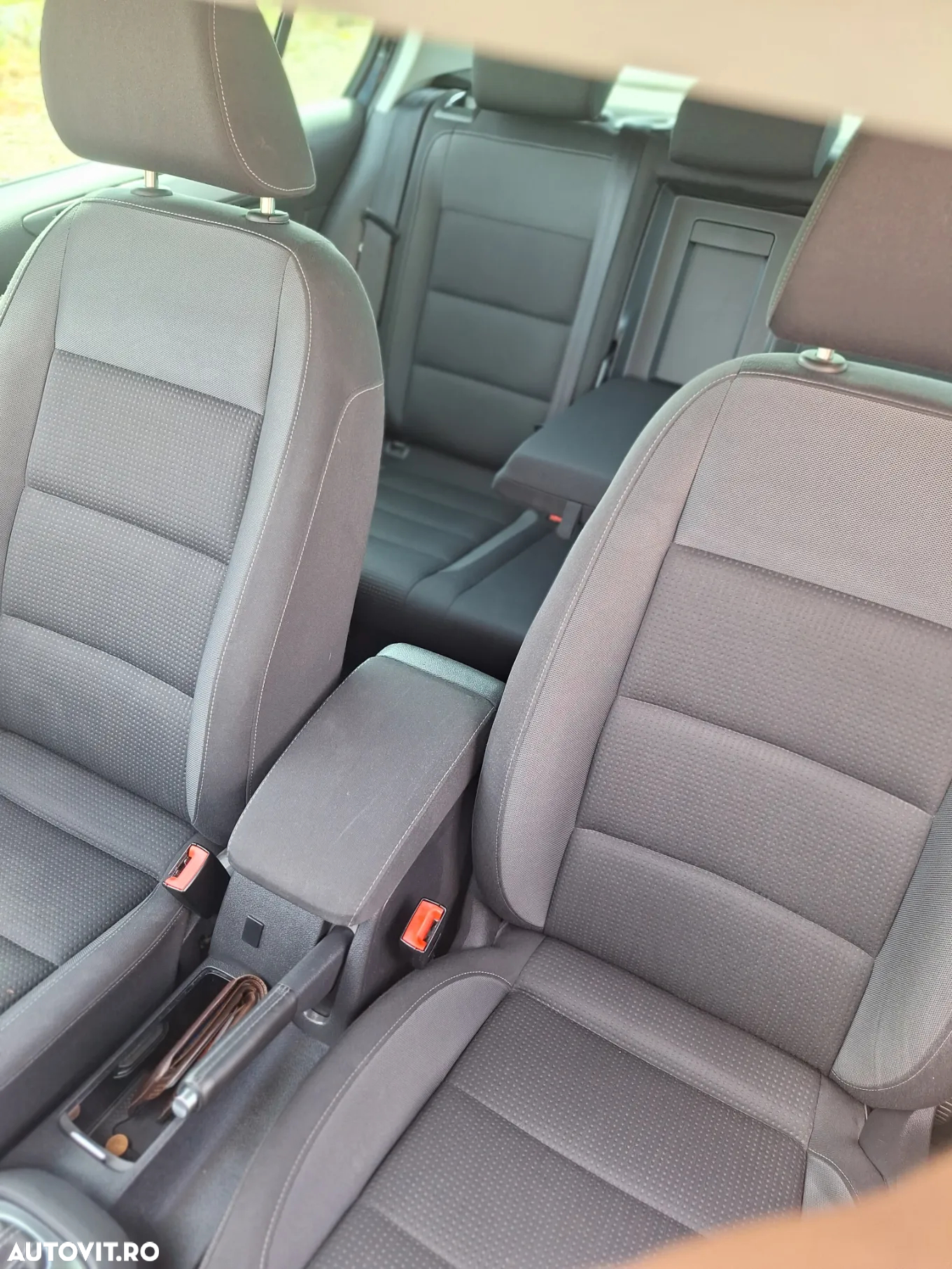 Volkswagen Golf 2.0 TDI Comfortline DSG - 22