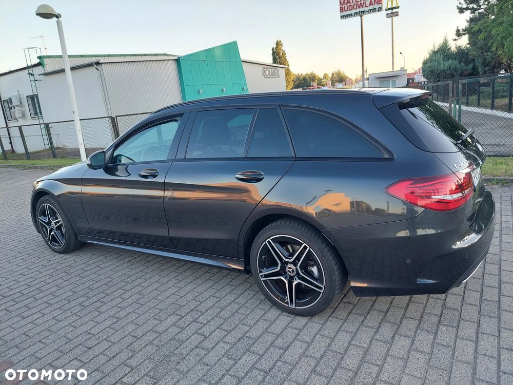 Mercedes-Benz Klasa C 300 e 9G-TRONIC AMG Line - 4