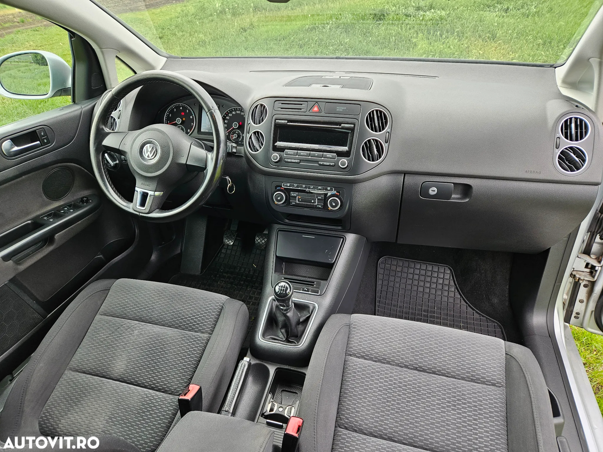 Volkswagen Golf Plus 1.2 TSI BlueMotion Technology Comfortline - 9