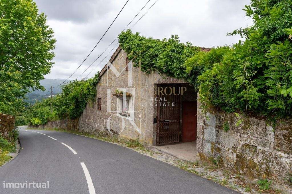 Magnífica Quinta toda murada situada em Vila Caiz, Amarante - Grande imagem: 5/43