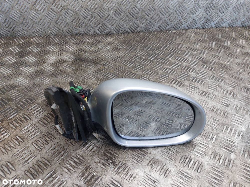 LUSTERKO PRAWE ELEKTRYCZNE GOLF VI LA7W 10 PIN KABLI EU ID: 236311 - 3