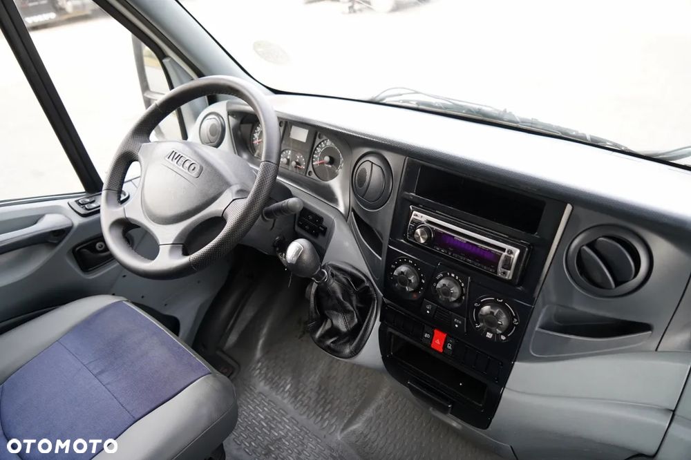 Iveco DAILY 35-150 / KONTENER 4,3 m  / WINDA 750 KG / BLIŹNIAK / SPROWADZONY - 27