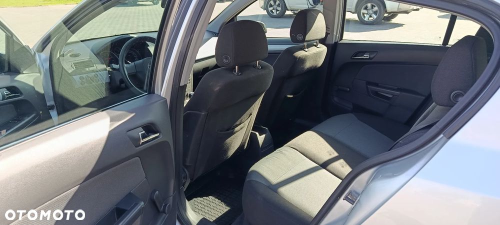 Opel Astra - 10