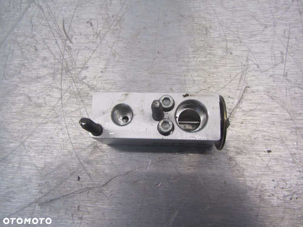 Peugeot Expert-Jumpy-Proace 16r->zawór rozprężny klimatyzacji XS447500-S690 - 1