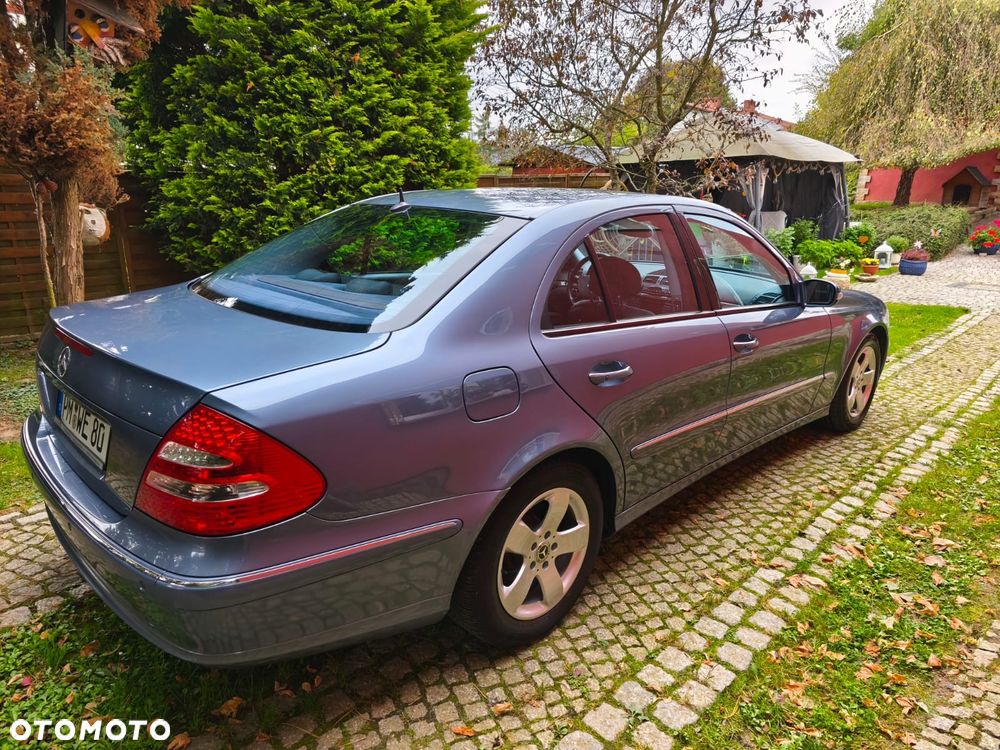 Mercedes-Benz Klasa E - 9