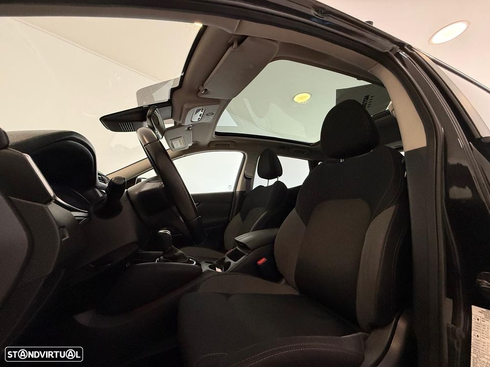 Nissan Qashqai 1.5 dCi Business Edition DCT - 17