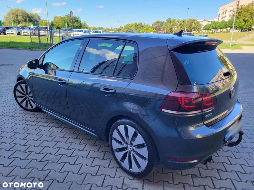 Volkswagen Golf 2.0 TDI DPF DSG GTD - 5