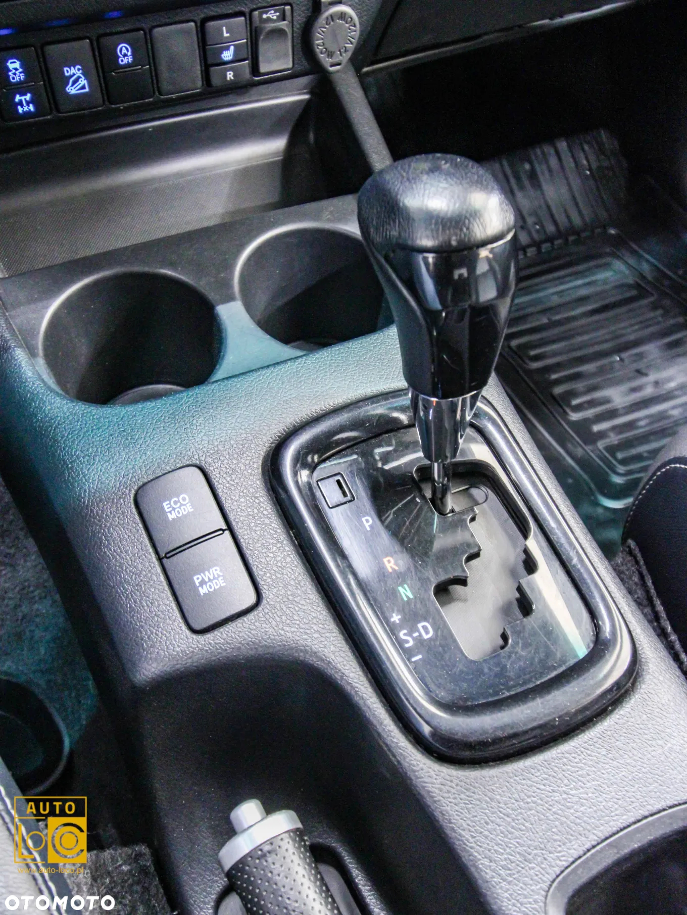 Toyota Hilux 2.8 D-4D Double Cab Invincible 4x4 - 25