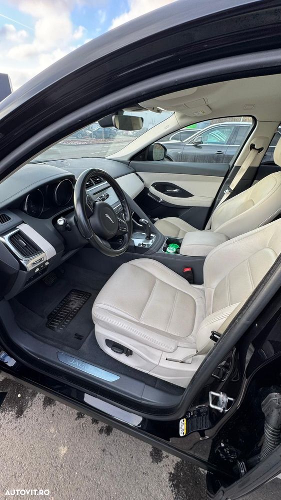Jaguar E-Pace D150 AWD S - 6