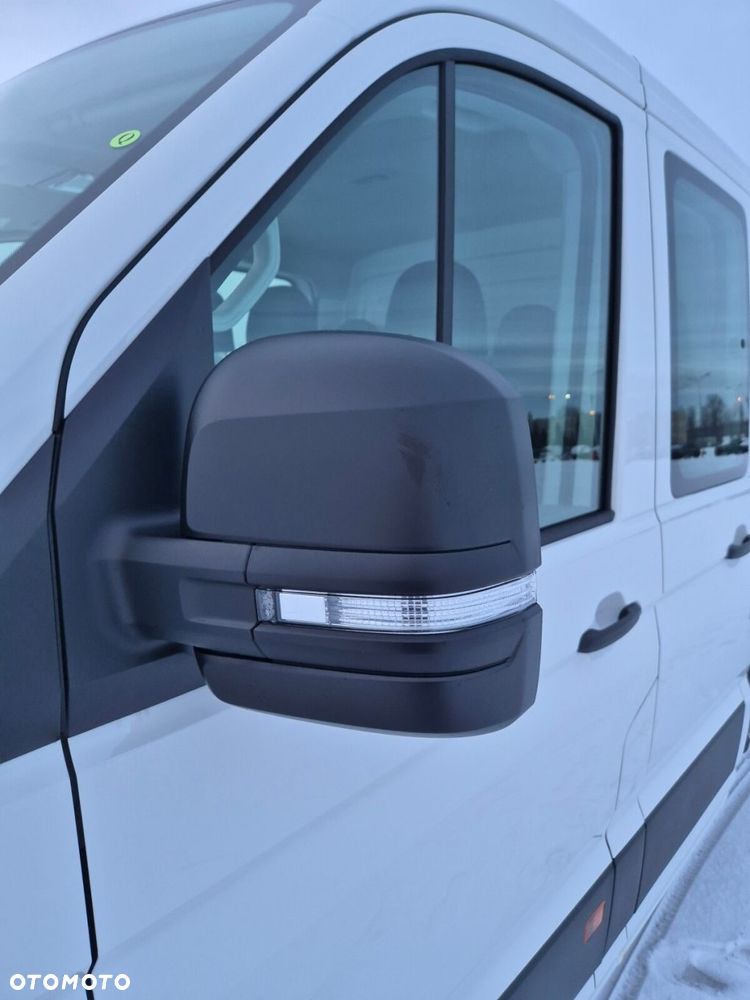 Volkswagen Crafter Skrzyniowy z podwójną kabiną - 18