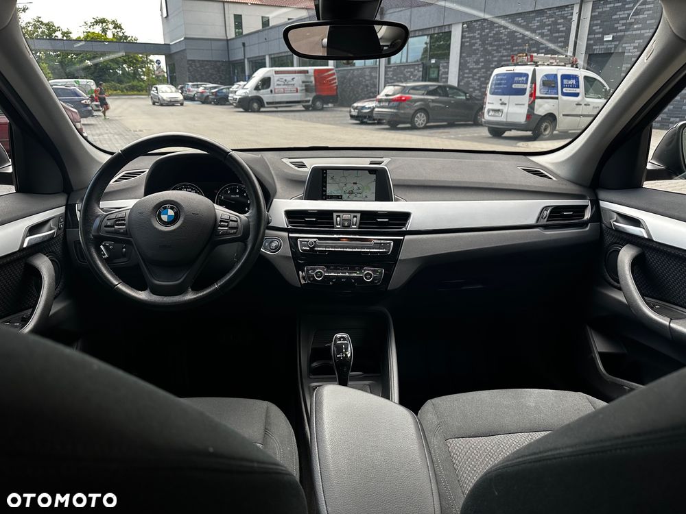 BMW X1 sDrive20d - 14