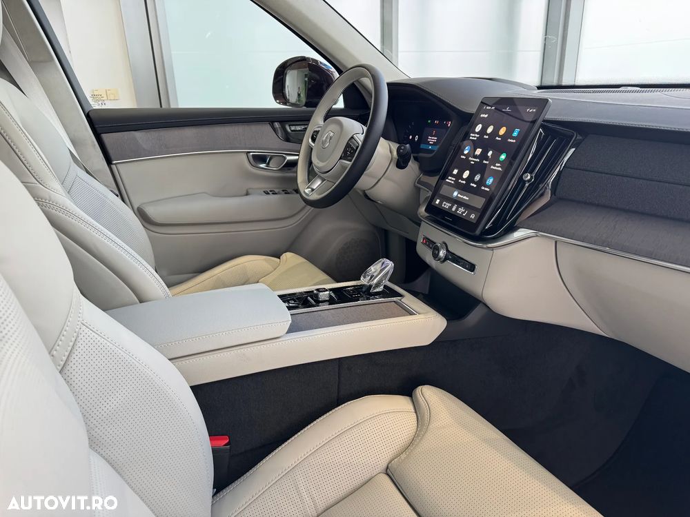Volvo XC 90 T8 AWD PHEV Ultra Bright - 11