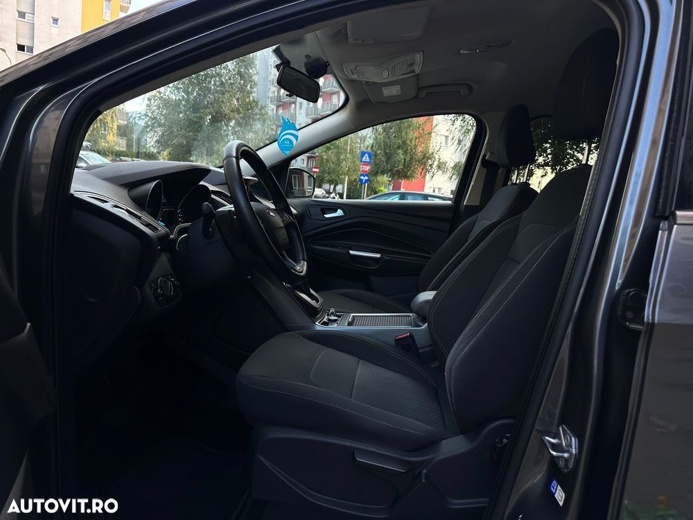 Ford Kuga 2.0 TDCi 4x4 Aut. Business Edition - 13