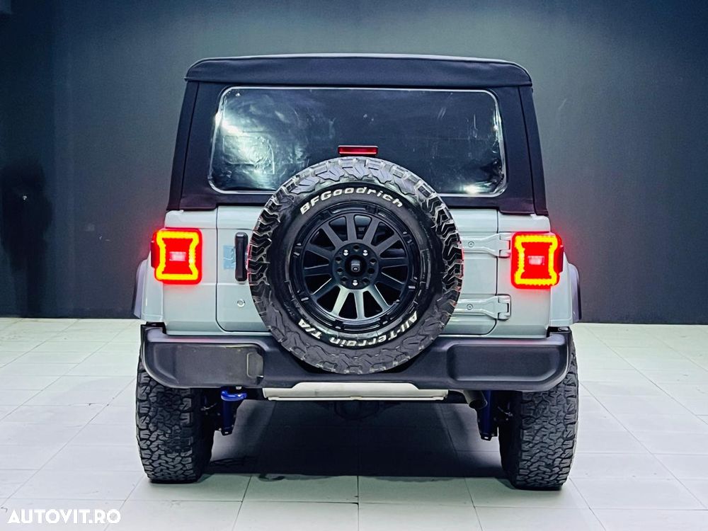 Jeep Wrangler - 14