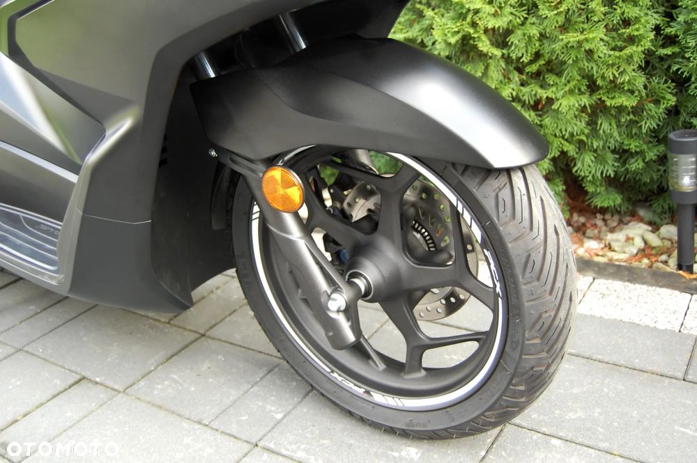 Honda PCX - 10