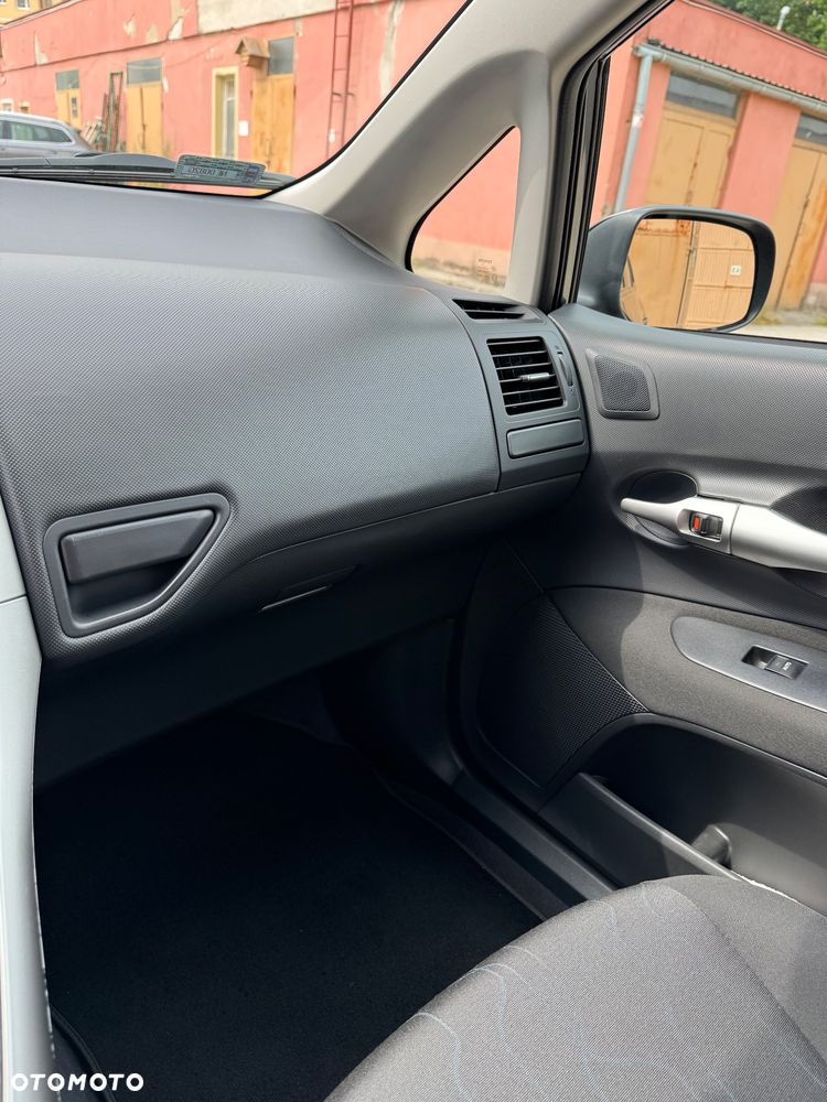 Toyota Auris - 15