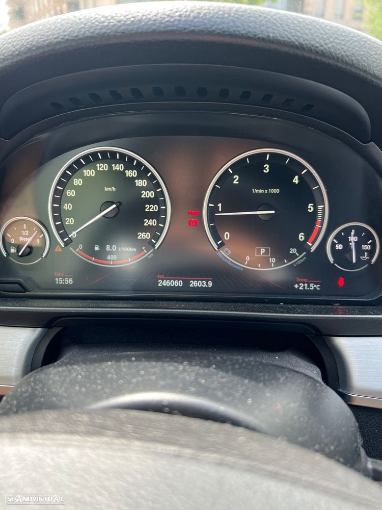 BMW 525 d Exclusive Auto - 6