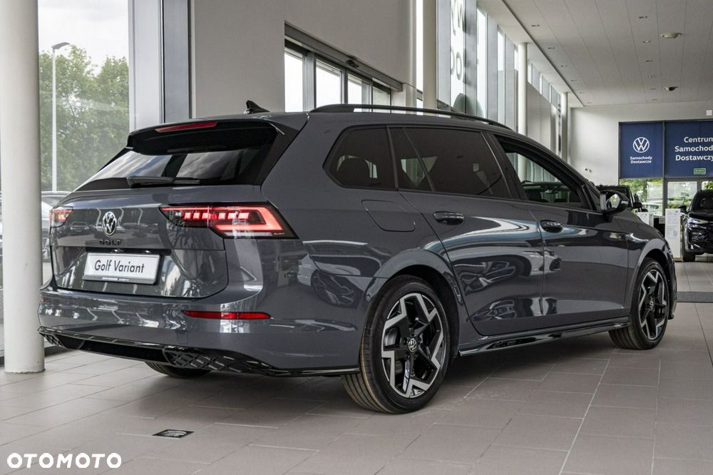 Volkswagen Golf - 10