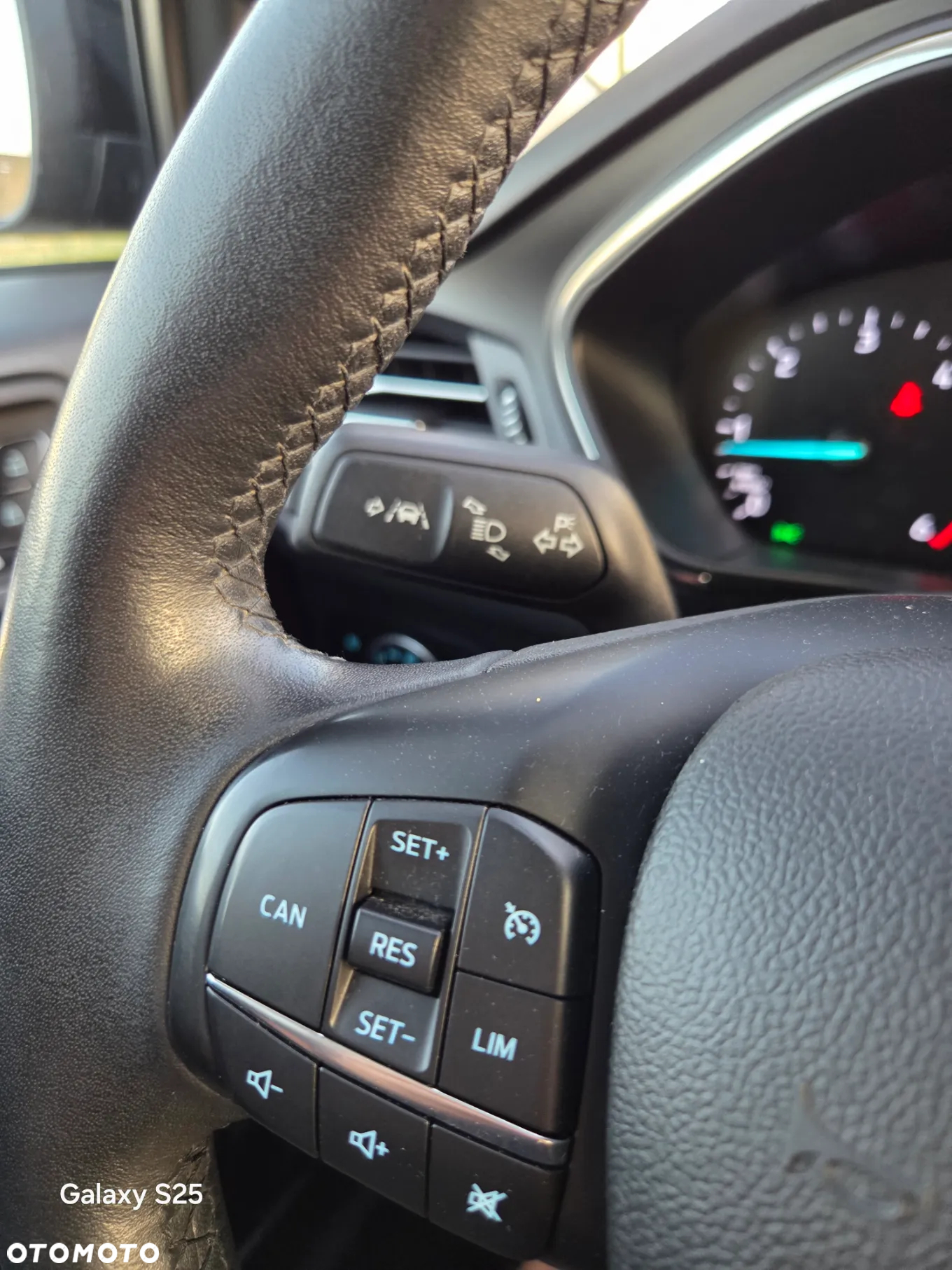 Ford Focus 1.5 EcoBlue Start-Stopp-System ACTIVE X - 16