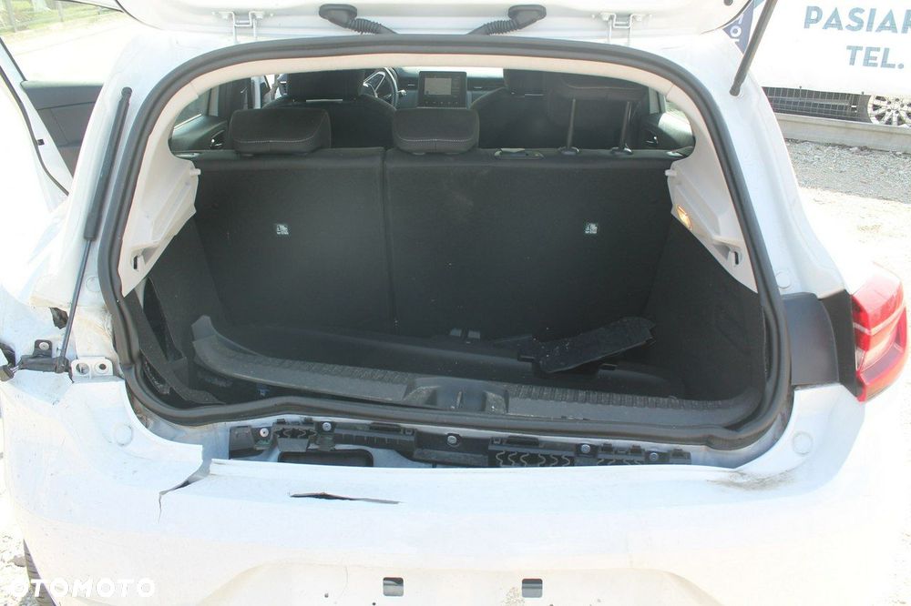 Renault Clio - 12