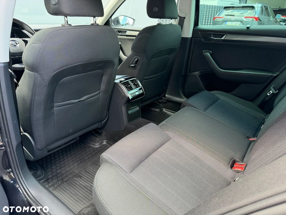 Skoda Superb 2.0 TSI Style DSG - 31