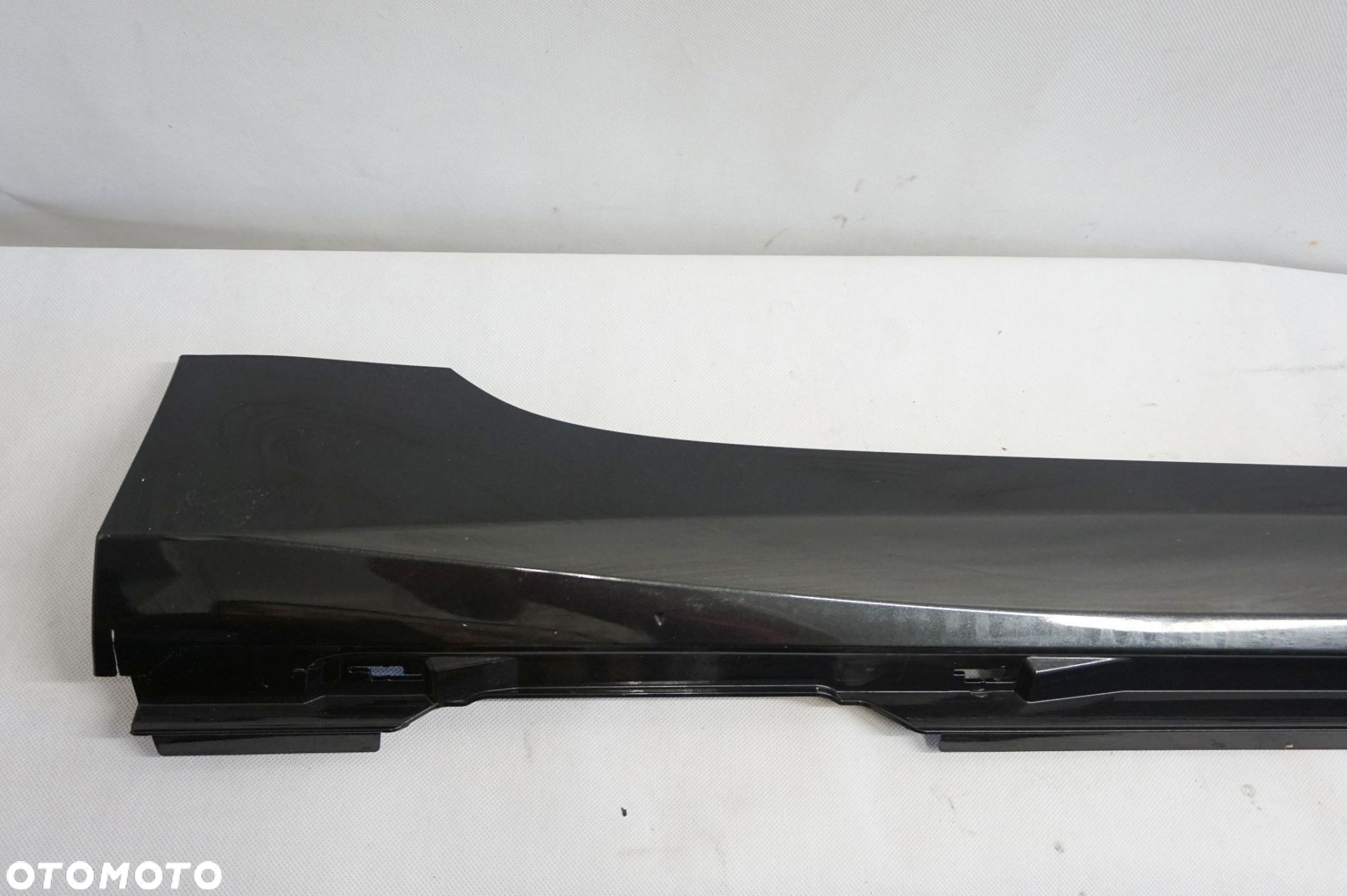 LISTWA PROGOWA PRAWA AUDI A6 C8 4K - 5