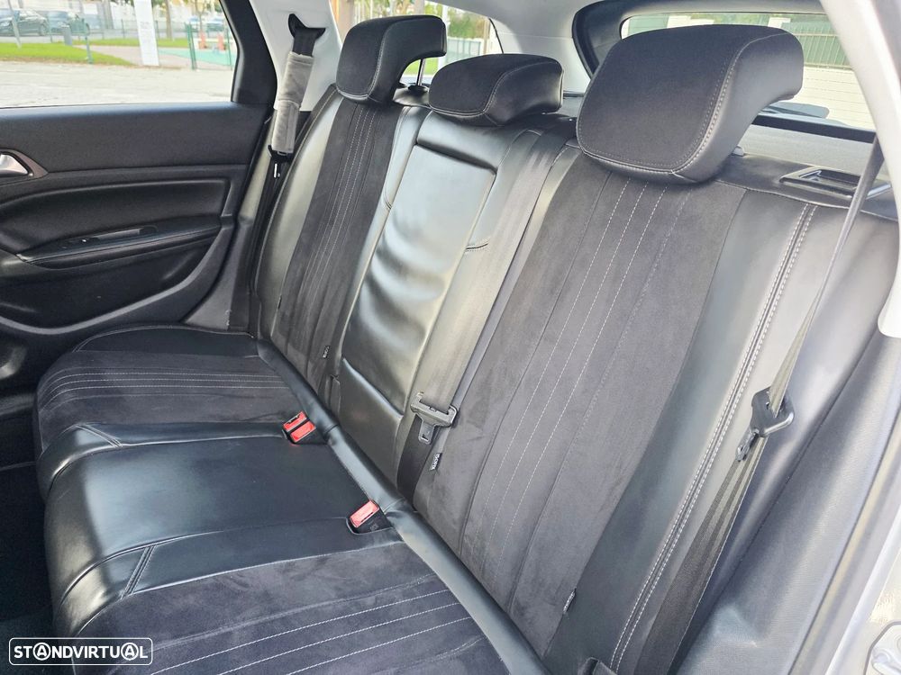 Peugeot 308 SW 1.6 e-HDi Allure - 23