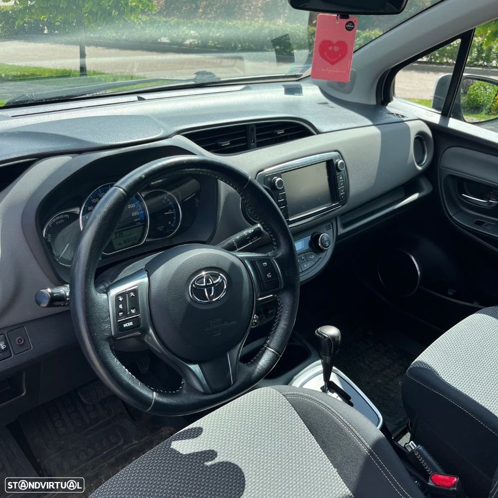 Toyota Yaris 1.5 HSD Comfort+Navi - 7