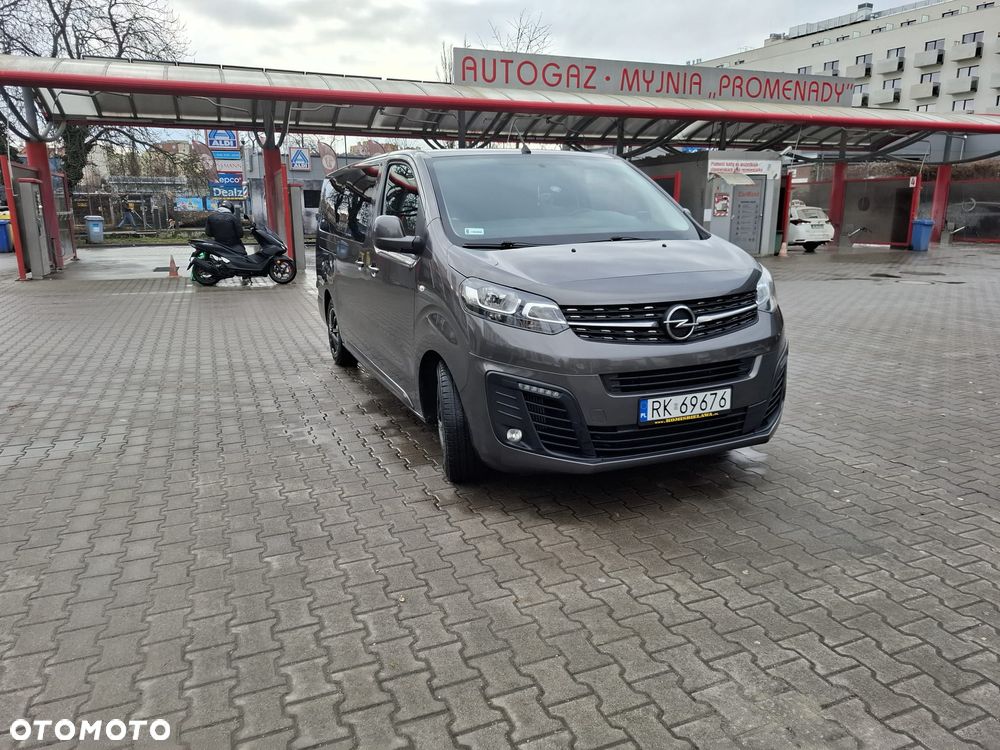 Opel Vivaro - 11