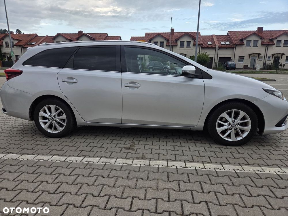 Toyota Auris - 23