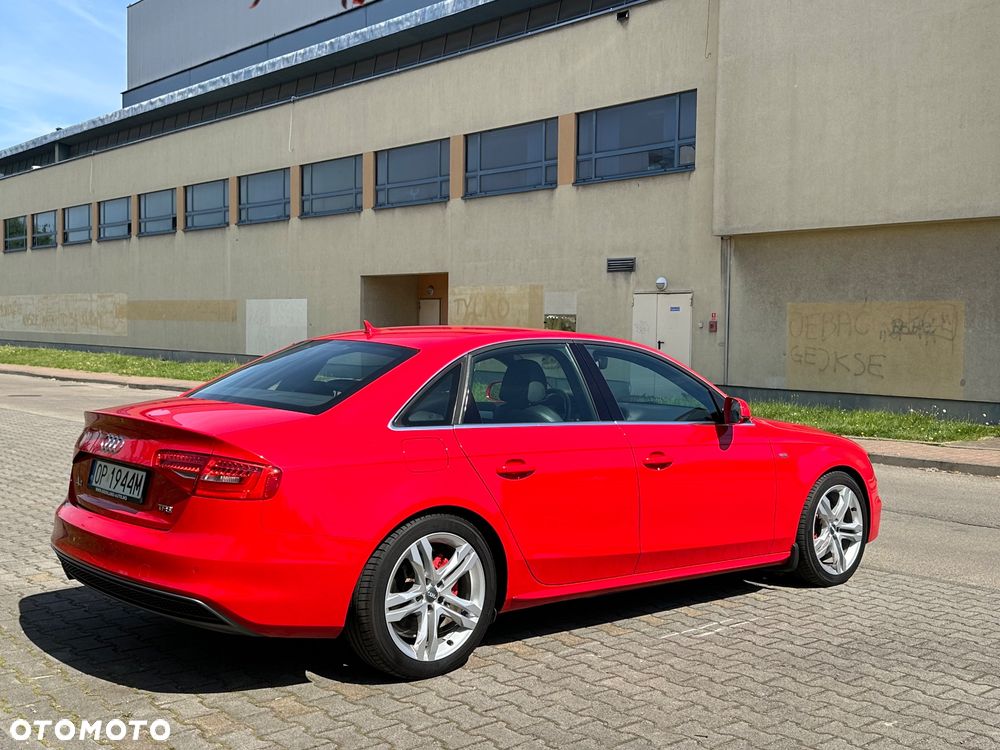 Audi A4 Limousine 1.8 TFSI S line Sportpaket - 11