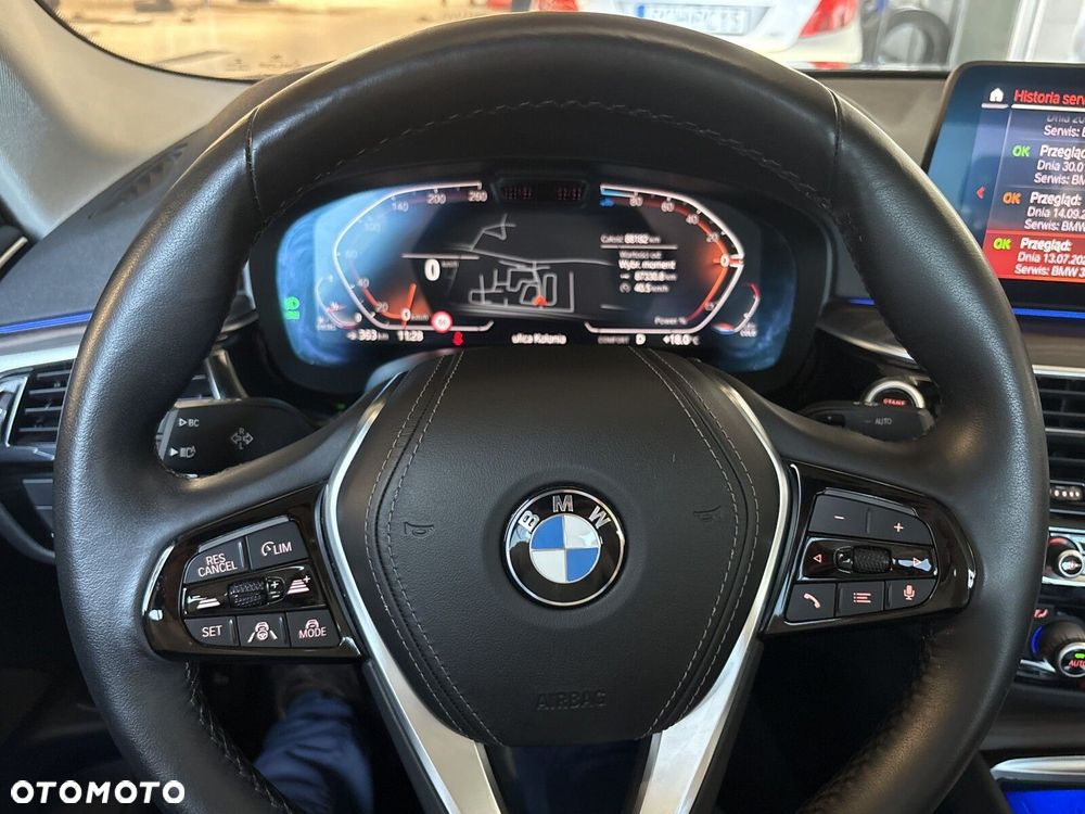 BMW Seria 5 520d mHEV - 16