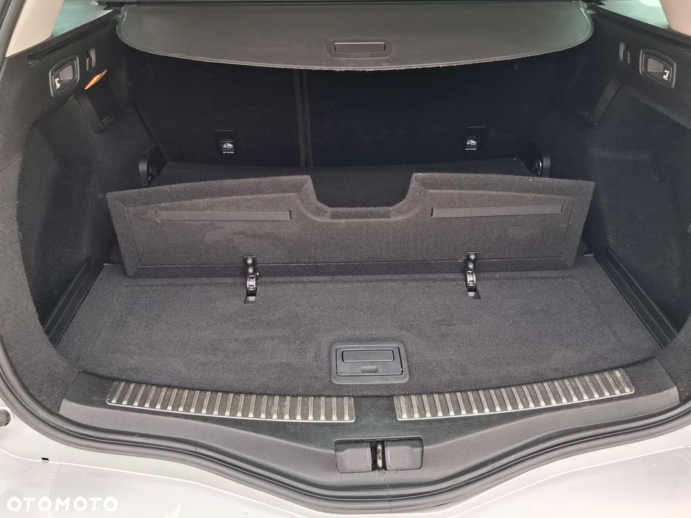 Renault Megane ENERGY dCi 110 EDC BOSE EDITION - 26