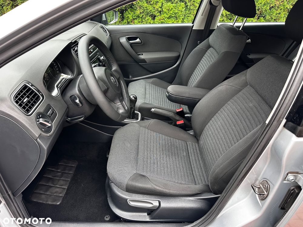 Volkswagen Polo - 16
