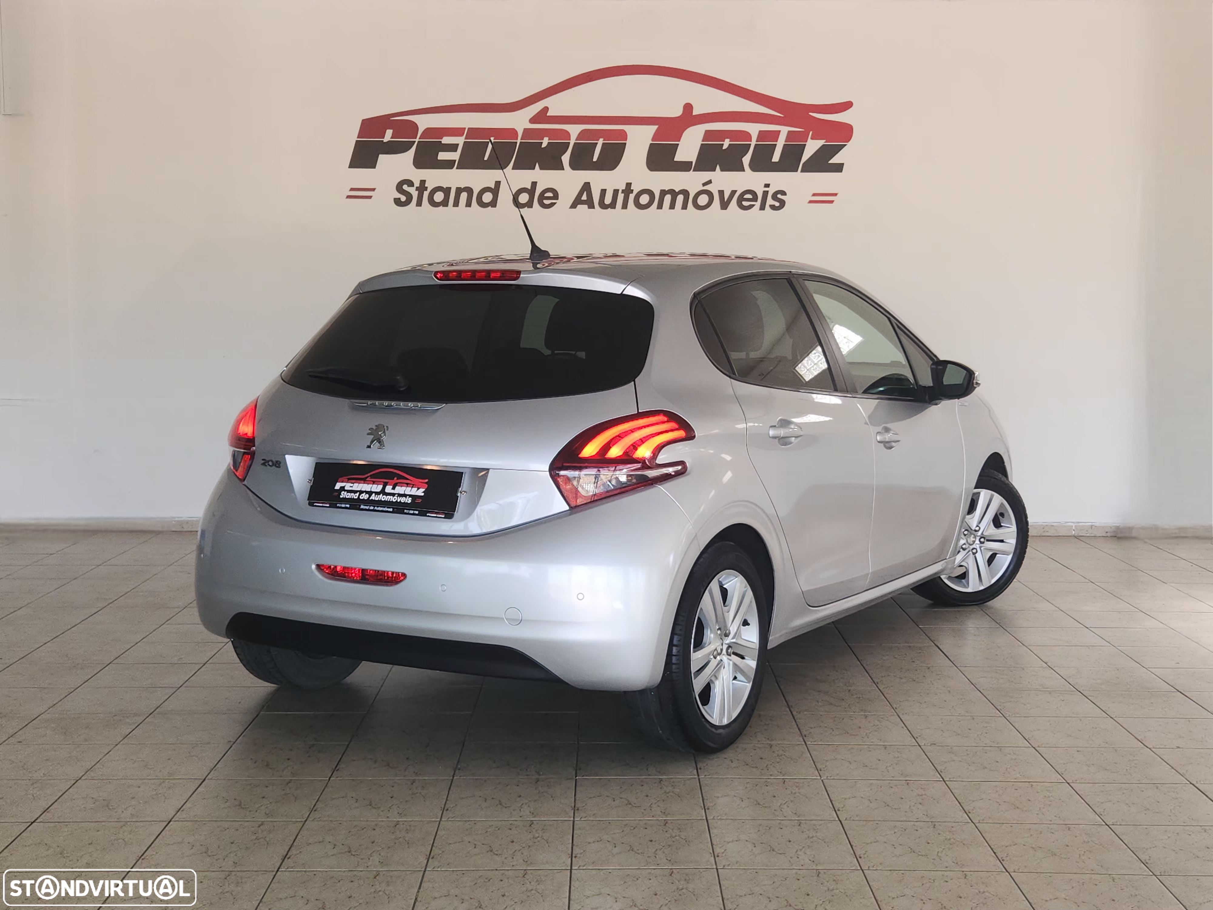 Peugeot 208 1.2 PureTech Style - 9