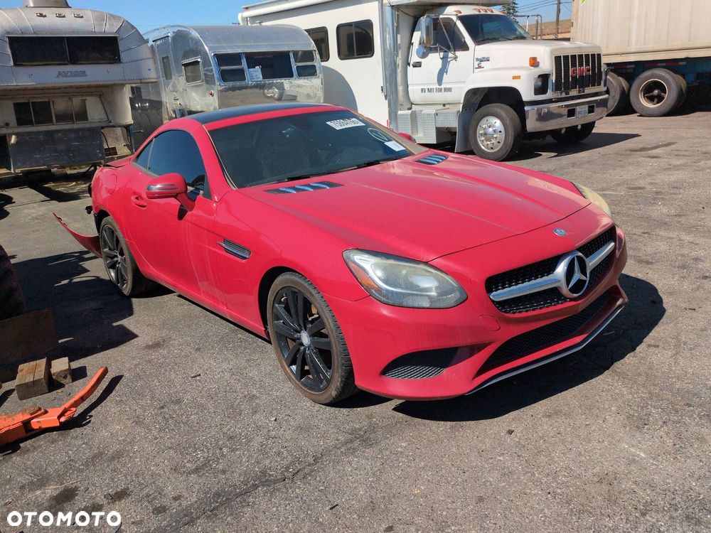 Mercedes-Benz SLC 300 9G-Tronic - 34