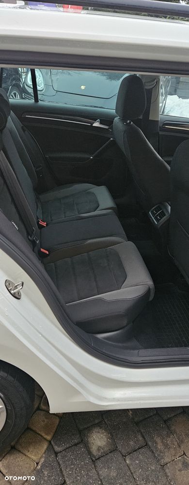 Volkswagen Golf Variant 2.0 TDI SCR DSG Active - 25