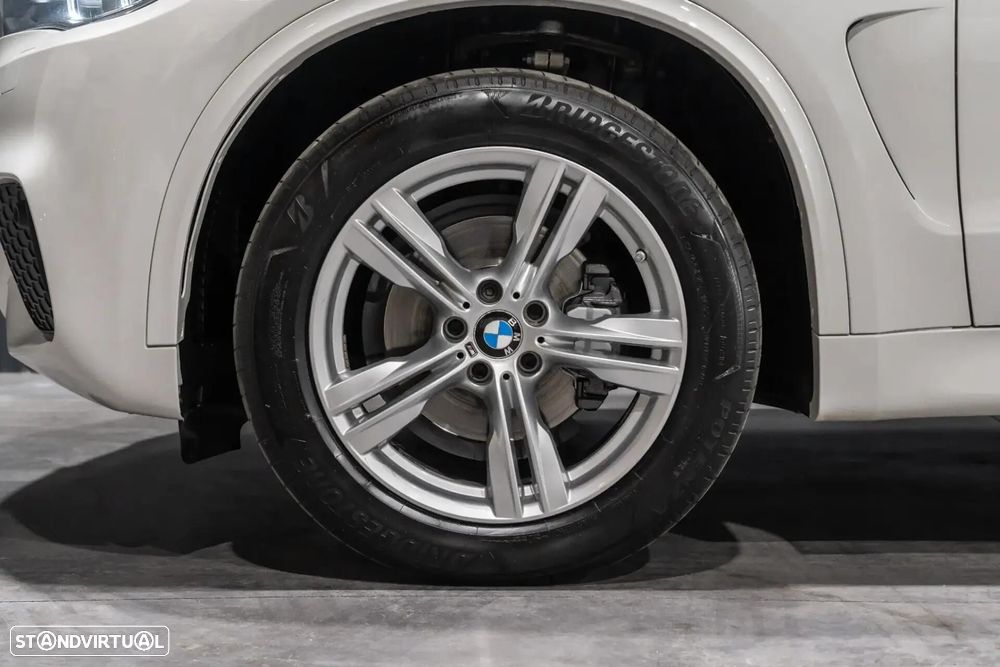 BMW X5 25 d xDrive Pack M - 33