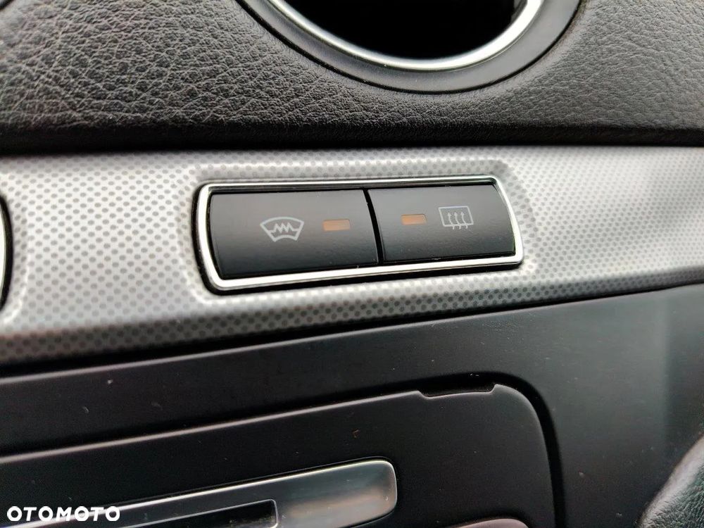 Ford S-Max 2.0 TDCi DPF Titanium - 23