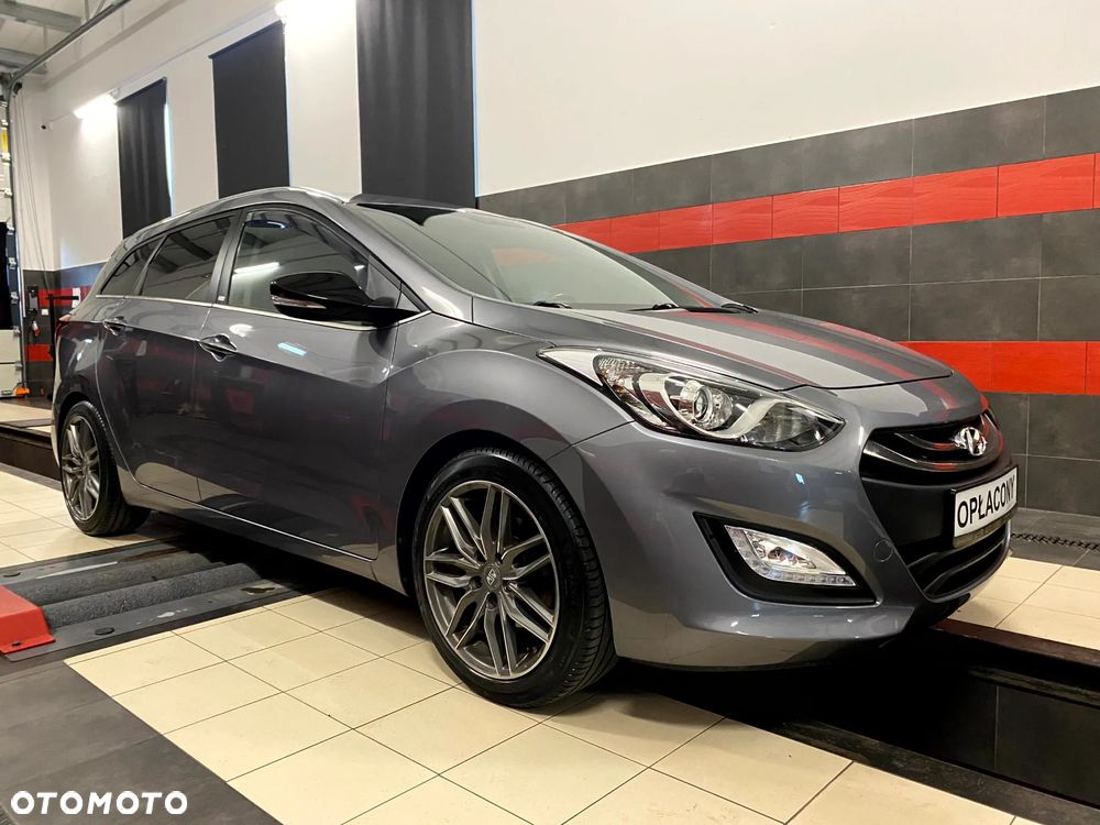 Hyundai i30 blue Kombi 1.6 GDi YES Gold - 5