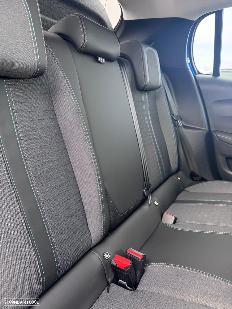 Peugeot e-208 Allure Pack - 18