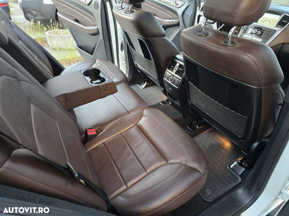 Mercedes-Benz ML - 23