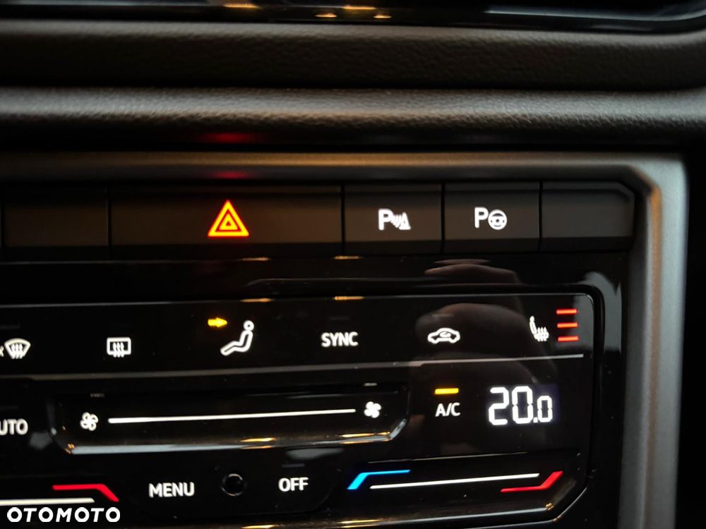 Volkswagen T-Roc 1.5 TSI Life Plus DSG - 29