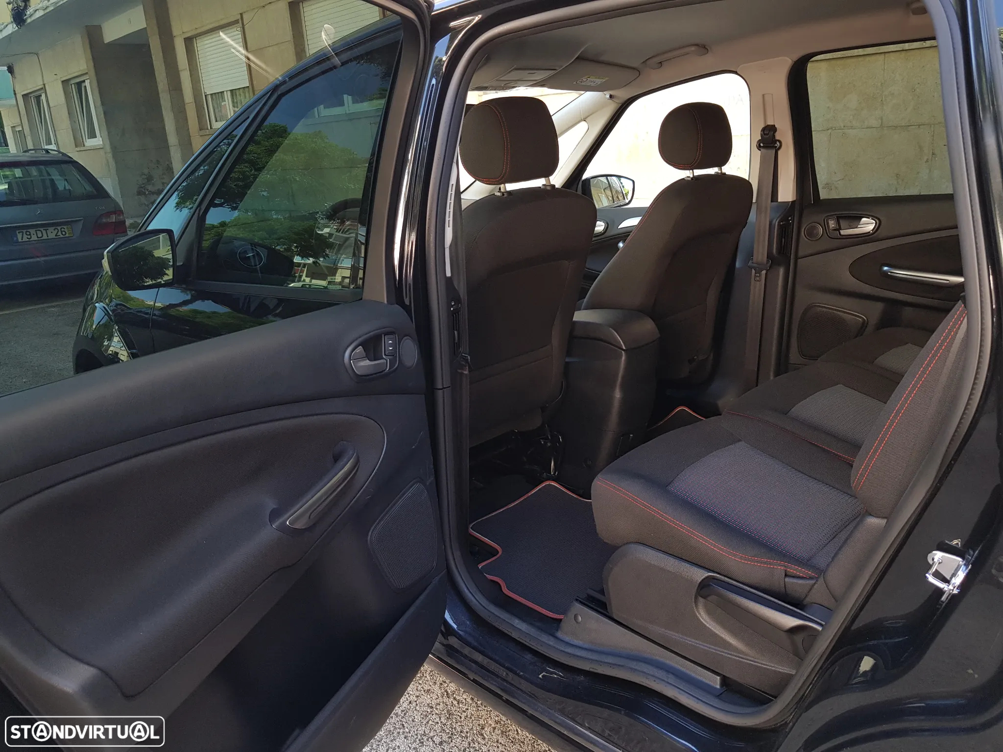 Ford S-Max 1.6 TDCi Titanium 7L - 28