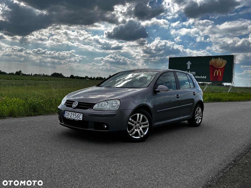 Volkswagen Golf - 1