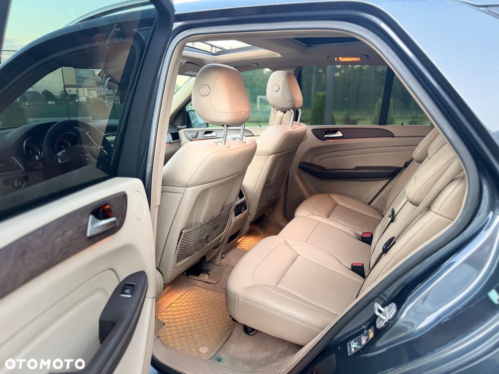 Mercedes-Benz ML 350 BlueTEC 4-Matic - 24