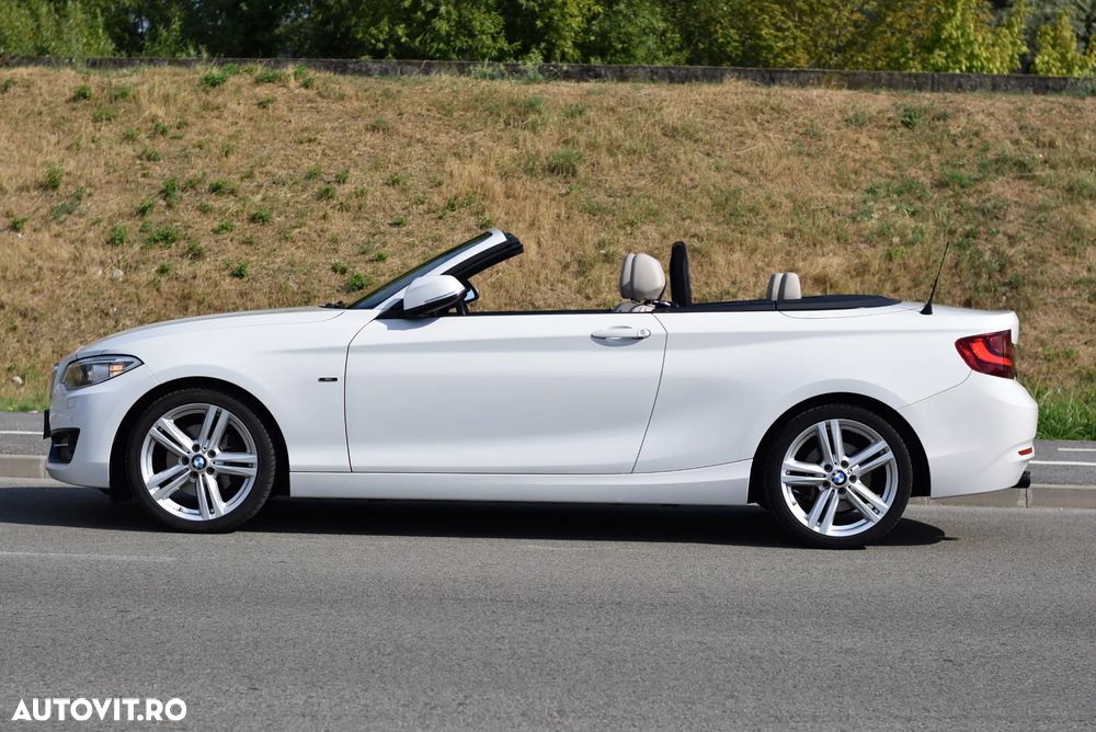 BMW Seria 2 220d Sport-Aut. - 33